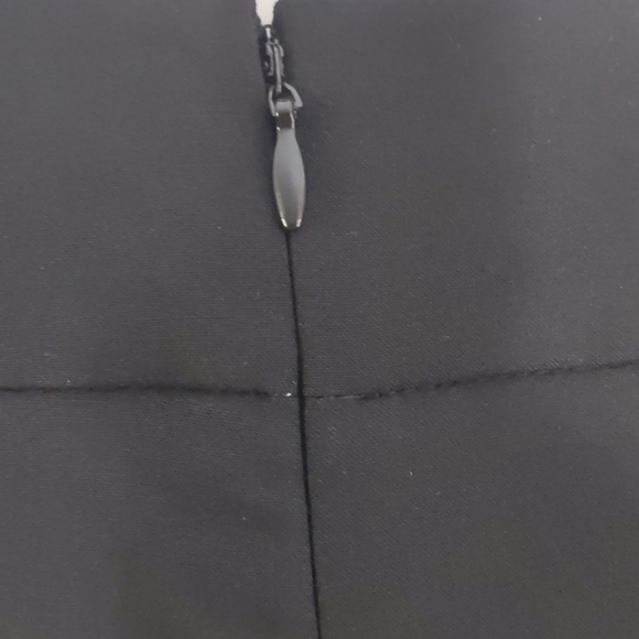 Calvin Klein black pencil skirt - Picture 3 of 4